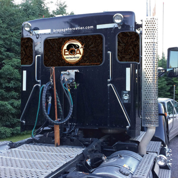 Habillage EGA vitre arrière camion noir 2020